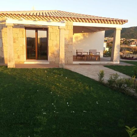 Villa Indipendente Al Mare Budoni Tanaunella Exterior photo
