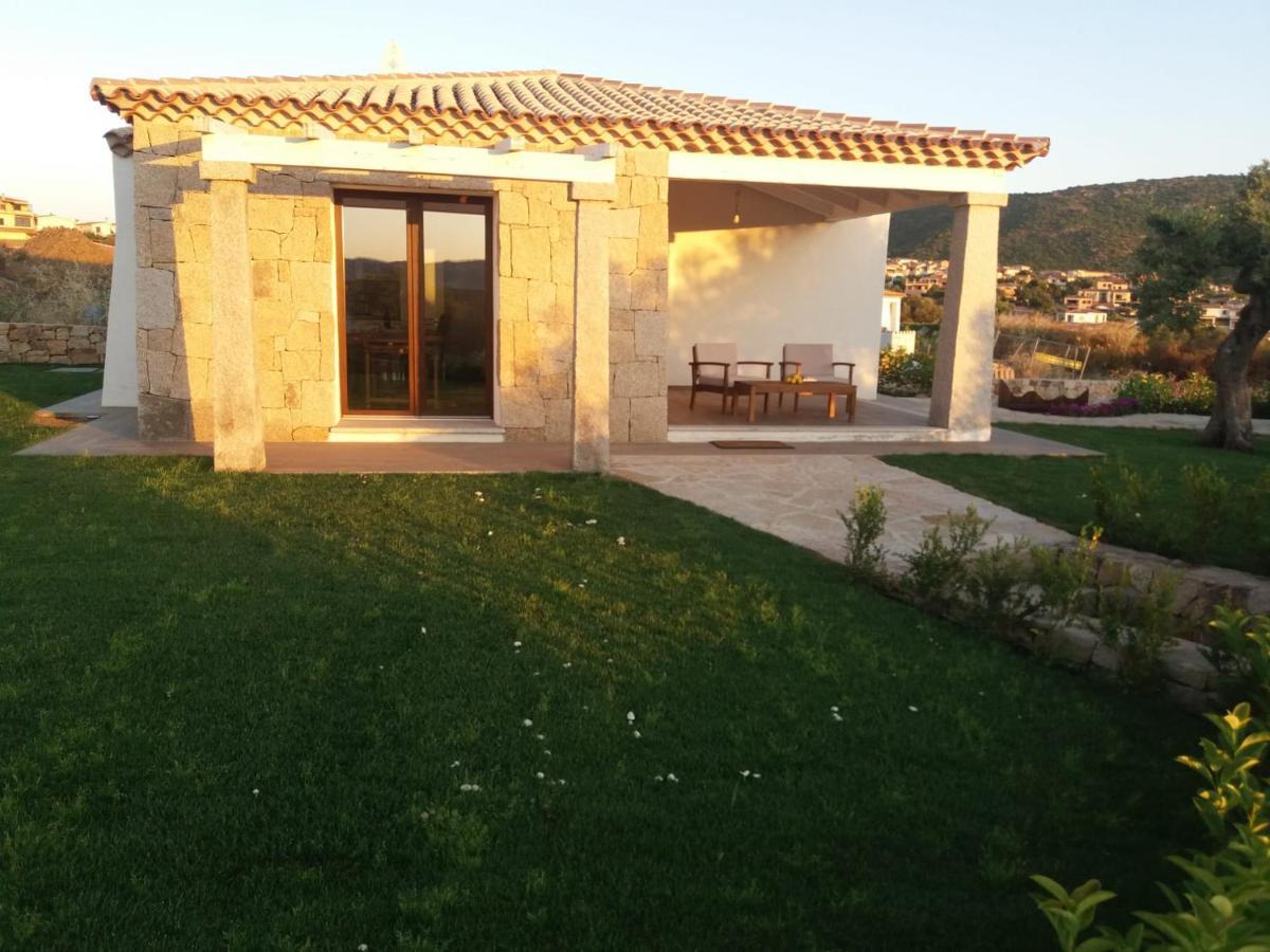 Villa Indipendente Al Mare Budoni Tanaunella Exterior photo